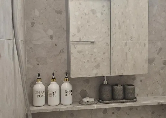 Willa 그랑 종로 독채 한옥스테이 무료주차 자쿠지 종묘 익선동 창경궁 광장시장 민화체험 *